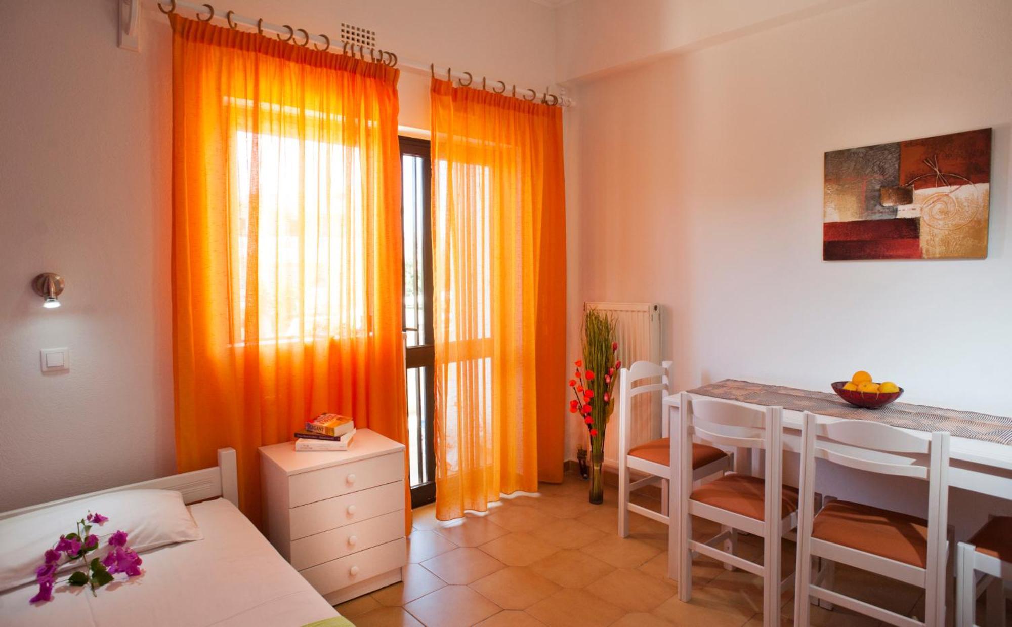 Nikolas Suites Kato Daratso Ruang foto